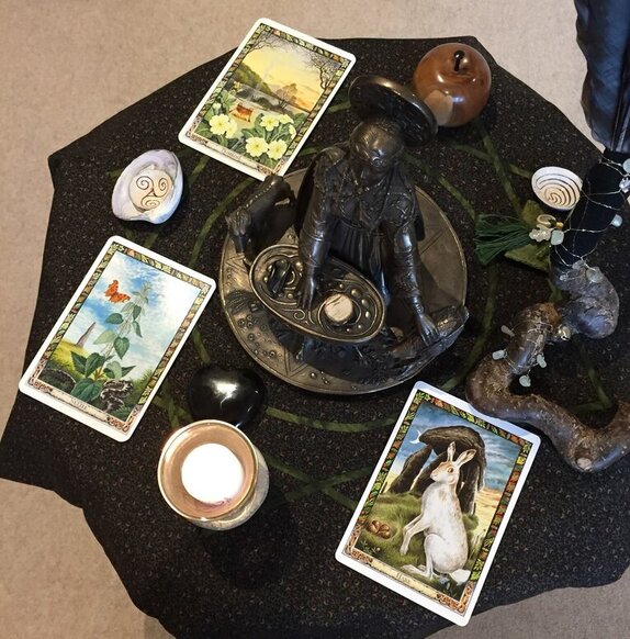 Cerridwen Altar with Cards